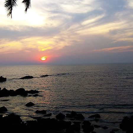 Om Ganesh Guest House Cliffside Arambol Εξωτερικό φωτογραφία