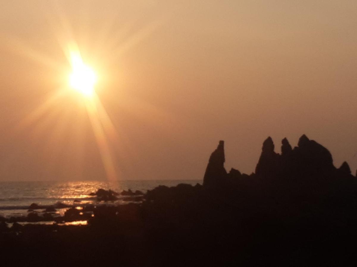 Om Ganesh Guest House Cliffside Arambol Εξωτερικό φωτογραφία