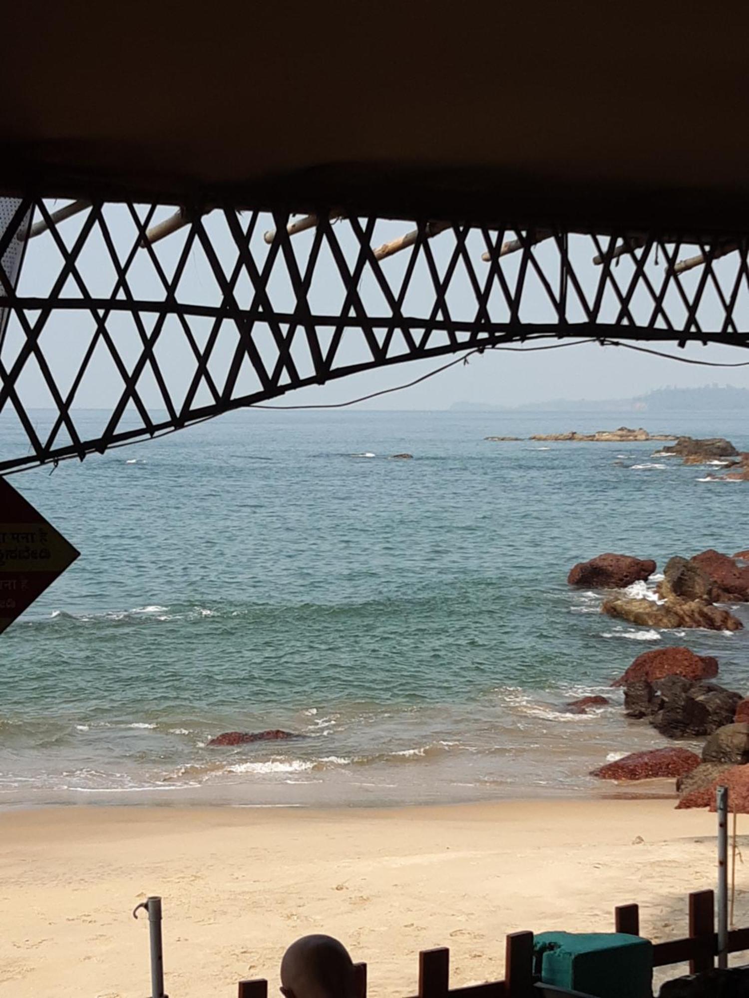 Om Ganesh Guest House Cliffside Arambol Εξωτερικό φωτογραφία