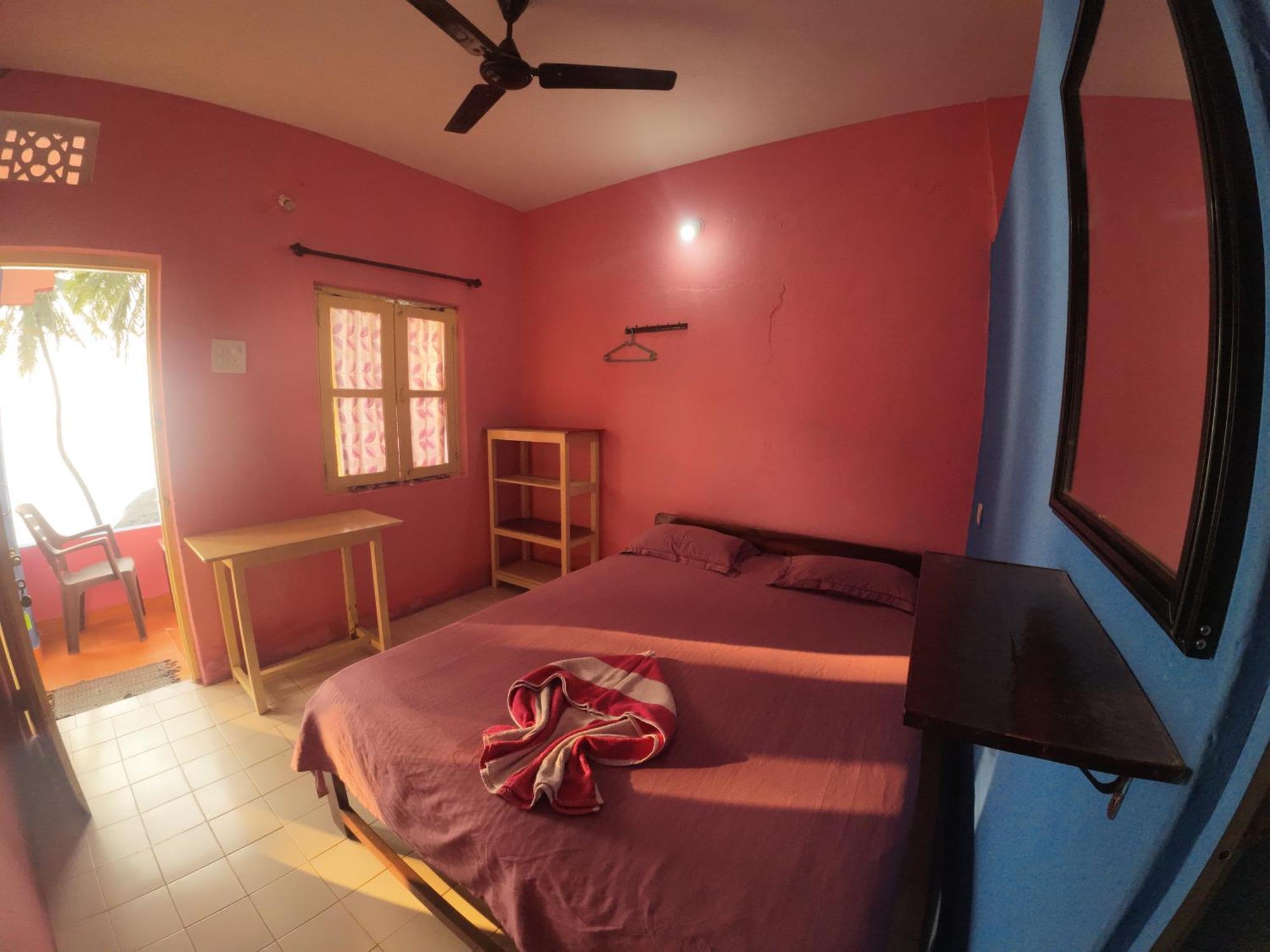 Om Ganesh Guest House Cliffside Arambol Εξωτερικό φωτογραφία
