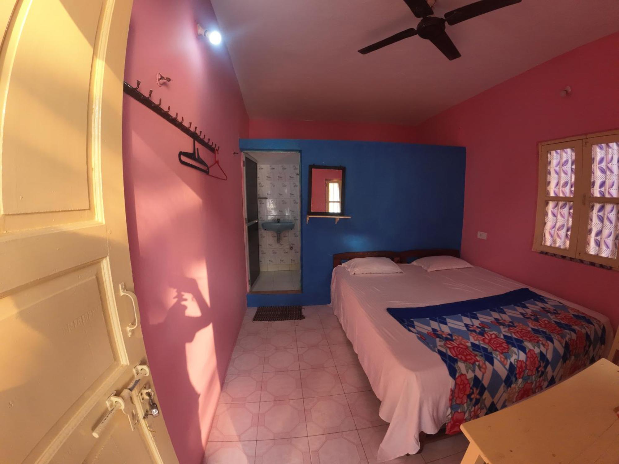 Om Ganesh Guest House Cliffside Arambol Εξωτερικό φωτογραφία