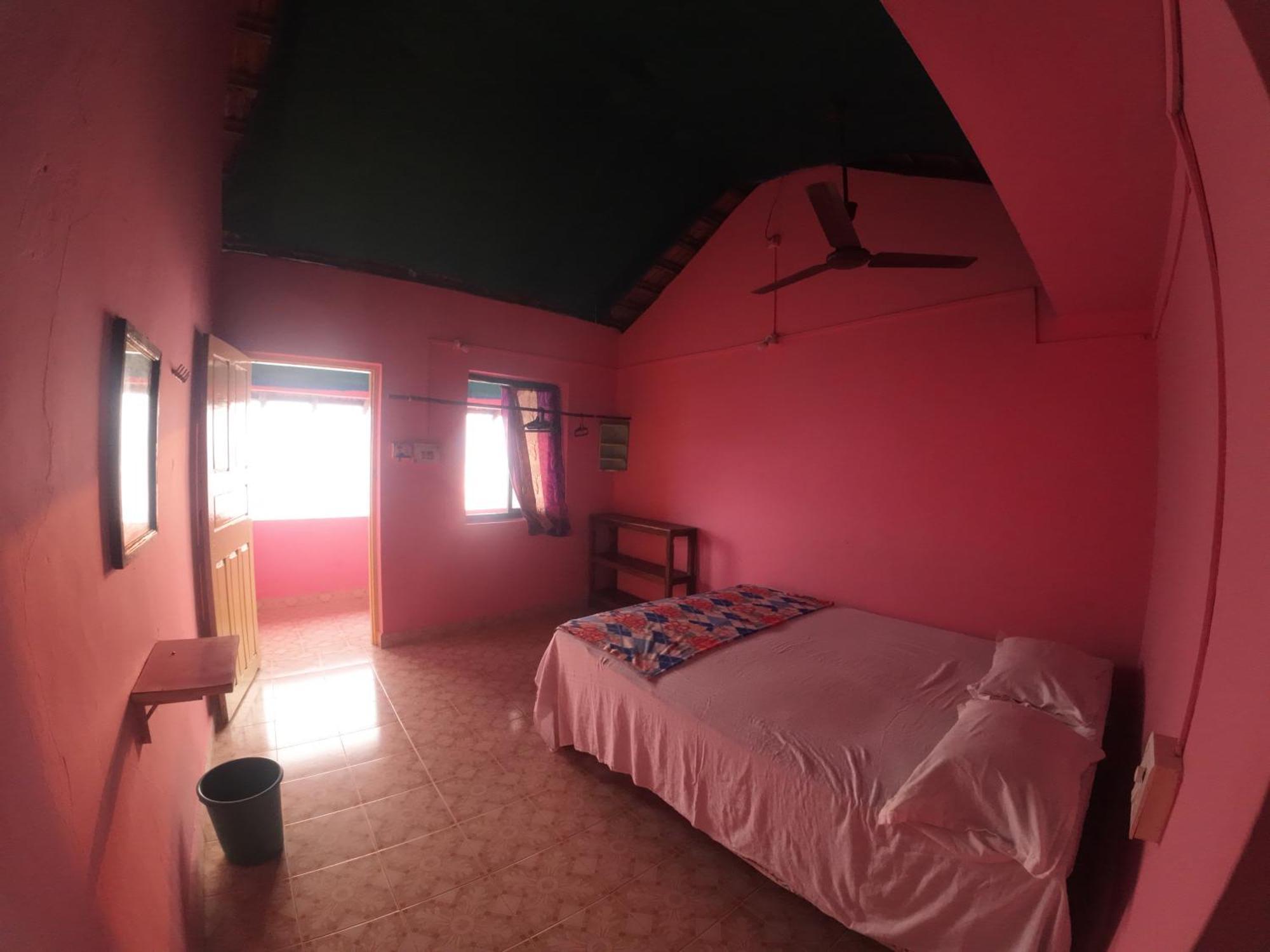 Om Ganesh Guest House Cliffside Arambol Εξωτερικό φωτογραφία