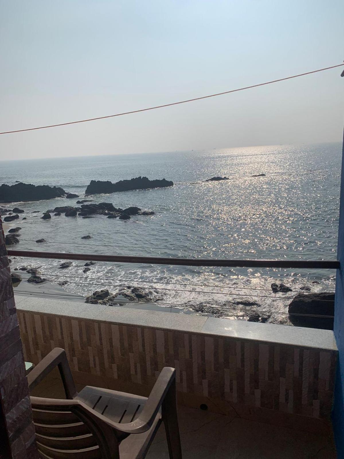 Om Ganesh Guest House Cliffside Arambol Εξωτερικό φωτογραφία